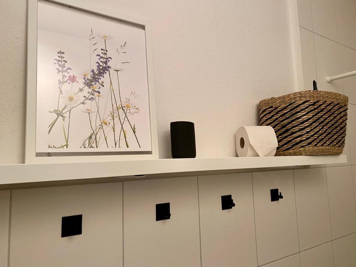 Zentrumsnahe schöne Altbauwohnung bis 4 Personen Flensburg Exterior foto